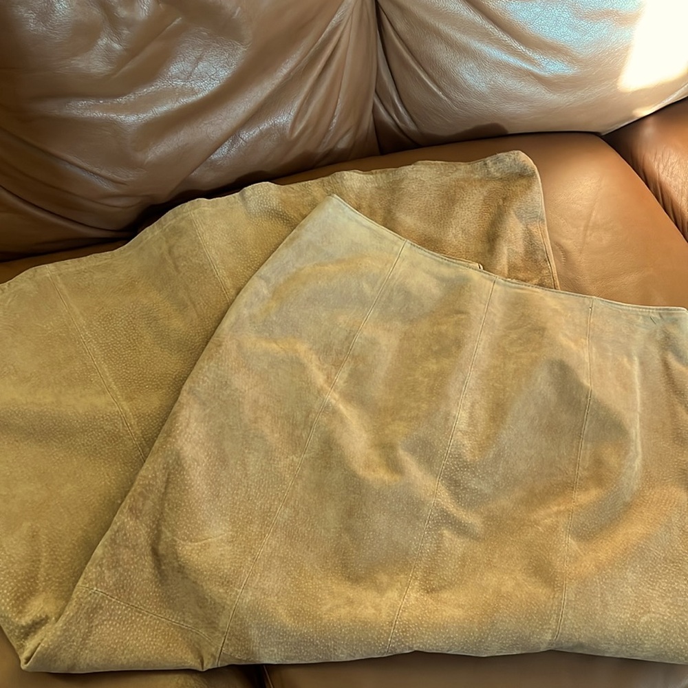 A.M.I. 100% LEATHER LONG TAN SKIRT Size 10 - Picture 6 of 10